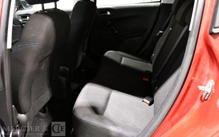 PEUGEOT 208 1,2 PURE TECH  EV-507-YP
