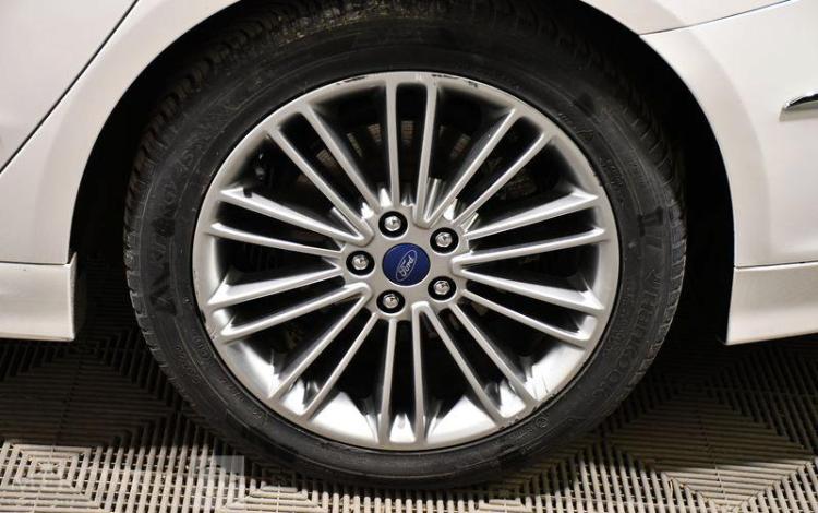FORD MONDEO HYBRID 187 VIGNALE BVA  EW-201-FY
