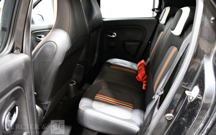 RENAULT TWINGO 0.9 TCE 110 GT NOIR EW-858-EY