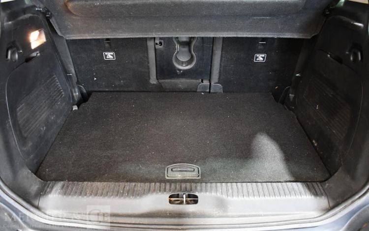 CITROEN C3 AIRCROSS 1,6 BLUE HDI 100 SHINE GRIS EX-652-YJ