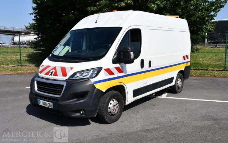 PEUGEOT BOXER L2H2 335 130CH PREMIUM PACK BLANC EY-840-GD