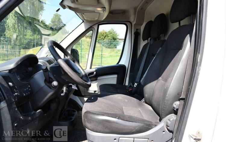 PEUGEOT BOXER L2H2 335 130CH PREMIUM PACK BLANC EY-840-GD