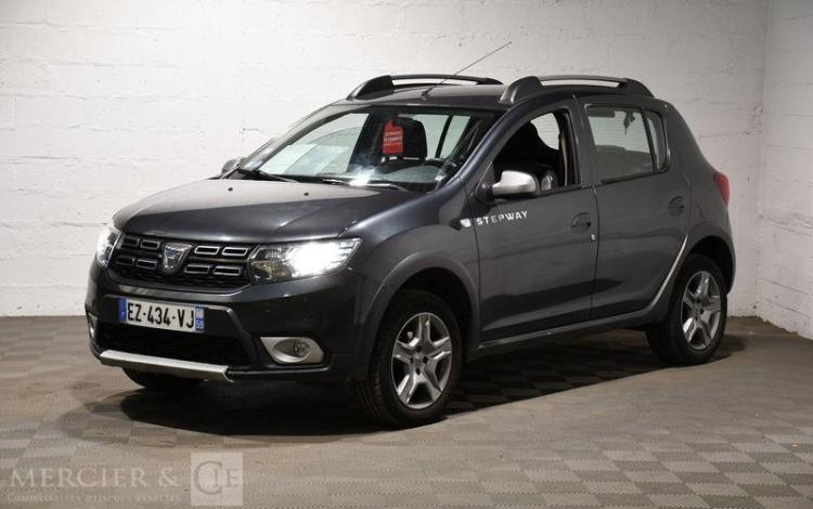 DACIA SANDERO STEPWAY TCE 90 GRIS EZ-434-VJ