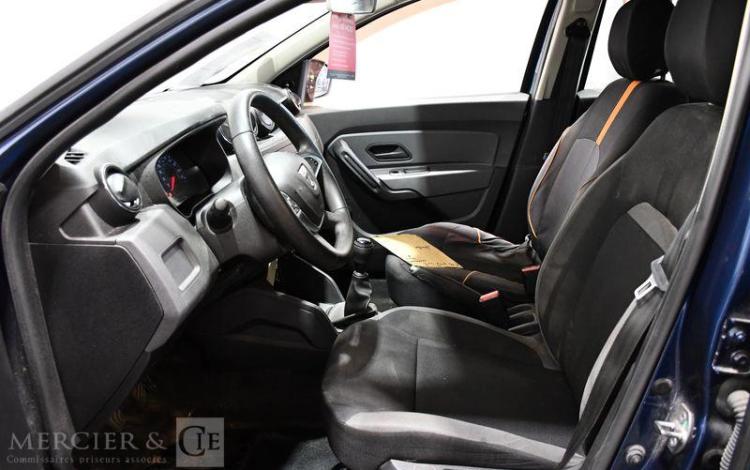 DACIA DUSTER 1.5 BLUEDCI 95 ESSENTIEL BLEU FB-047-WR