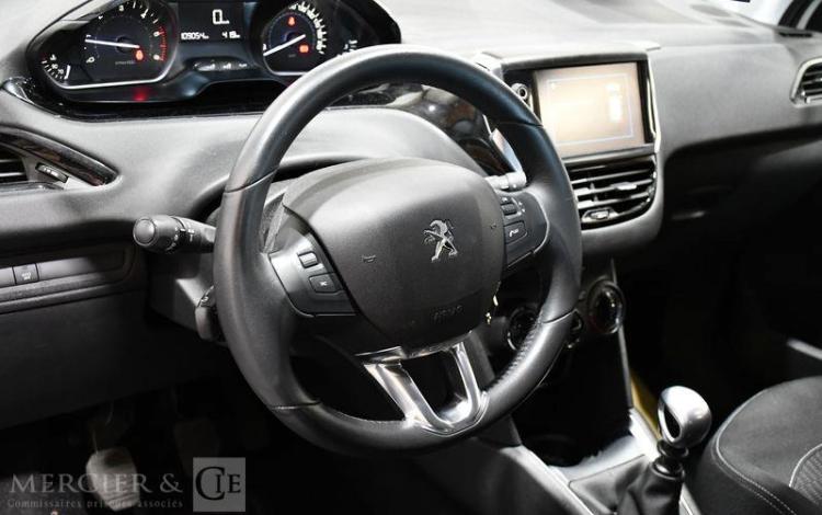 PEUGEOT 208 1.6 BLUEHDI 100 BUSINESS BLANC FB-285-WE