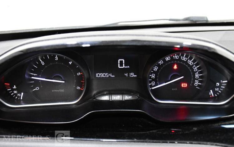 PEUGEOT 208 1.6 BLUEHDI 100 BUSINESS BLANC FB-285-WE