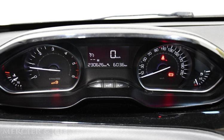 PEUGEOT 208 AFF 100CH PREMIUM PACK BLANC FC-051-HC