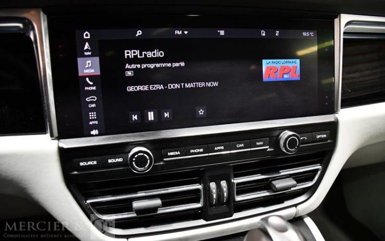 PORSCHE MACAN 2.0 245 PDK NOIR FC-589-MP