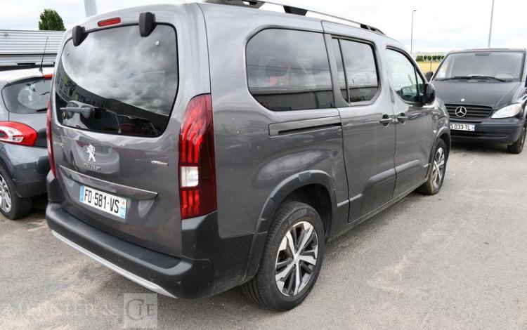 PEUGEOT RIFTER COMBI 1.5 BLUEHDI 130 L2 GT LINE EAT GRIS FD-581-VS