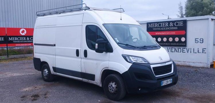PEUGEOT BOXER 3 PHASE 3 330 L2H2 2.0 BLUE HDI 16V FOURGON MOYEN SURELEVE 130CV BLANC FE-228-YD