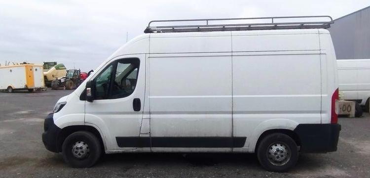 PEUGEOT BOXER 3 PHASE 3 330 L2H2 2.0 BLUE HDI 16V FOURGON MOYEN SURELEVE 130CV BLANC FE-228-YD