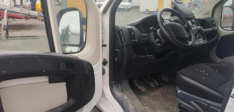 PEUGEOT BOXER 3 PHASE 3 330 L2H2 2.0 BLUE HDI 16V FOURGON MOYEN SURELEVE 130CV BLANC FE-228-YD