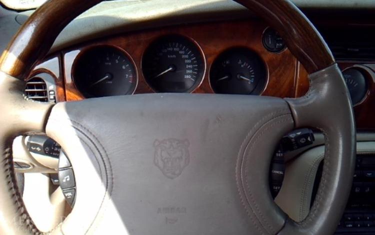 JAGUAR JSC CONVERTIBLE 233CV BLEU FE-714-JD