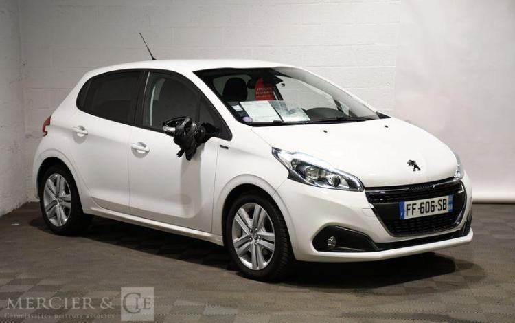 PEUGEOT 208 1,2 PURETECH BLANC FF-606-SB