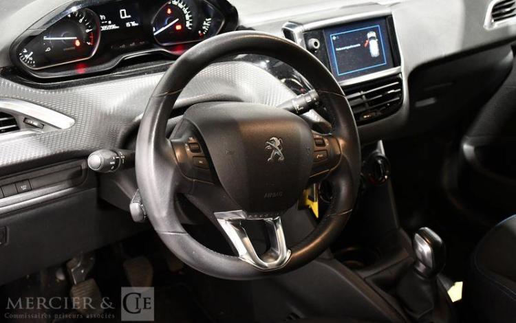 PEUGEOT 208 1,2 PURETECH BLANC FF-606-SB