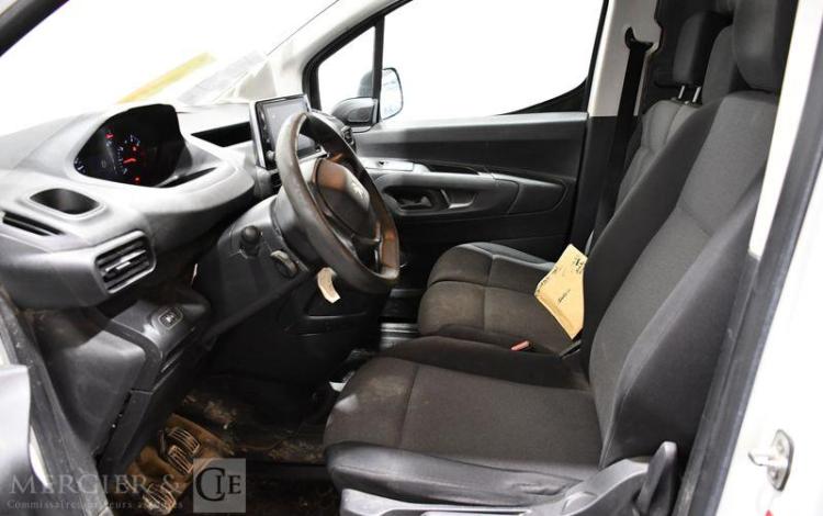 PEUGEOT PARTNER 1000KG 100CH GRIP BLANC FF-744-BW