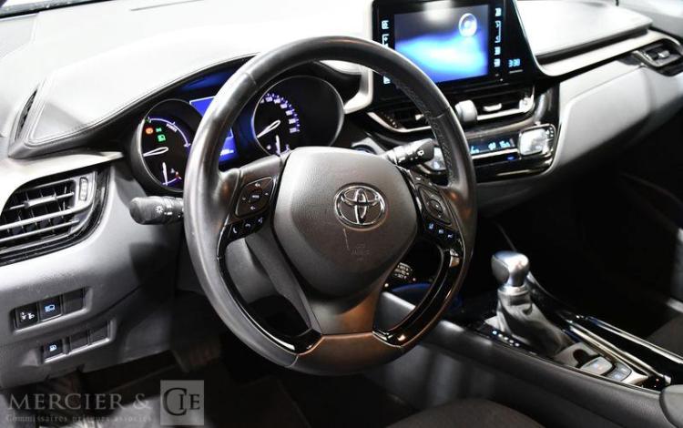 TOYOTA C-HR GRIS FG-273-XD
