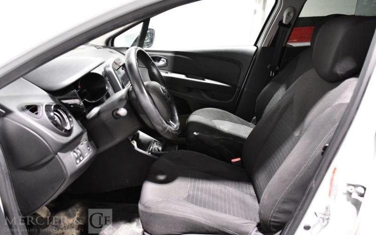 RENAULT CLIO ESTATE 90CH INTENS BLANC FG-978-BV