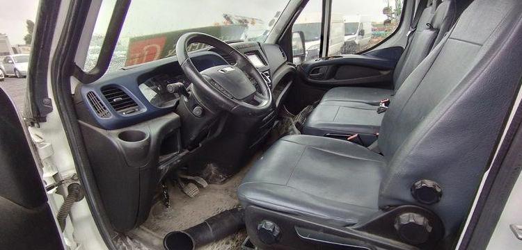 IVECO DAILY 35S14 FOURGON – DIESEL – 91443 KMS – ANNEE 2019 BLANC FH-975-FV