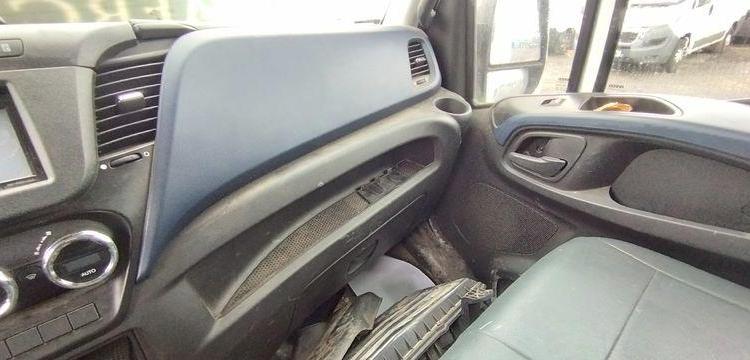 IVECO DAILY 35S14 FOURGON – DIESEL – 91443 KMS – ANNEE 2019 BLANC FH-975-FV