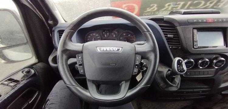 IVECO DAILY 35S14 FOURGON – DIESEL – 91443 KMS – ANNEE 2019 BLANC FH-975-FV