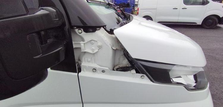 IVECO DAILY 35S14 FOURGON – DIESEL – 91443 KMS – ANNEE 2019 BLANC FH-975-FV