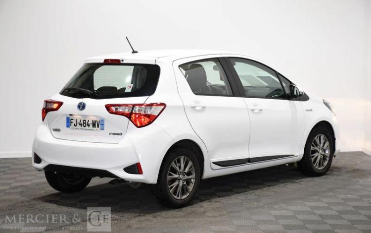 TOYOTA YARIS 1.5 VVTI 100H 75 HYBRID DYNAMIC BVA BLANC FJ-484-MV