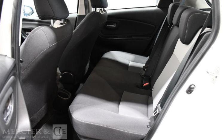 TOYOTA YARIS 1.5 VVTI 100H 75 HYBRID DYNAMIC BVA BLANC FJ-484-MV