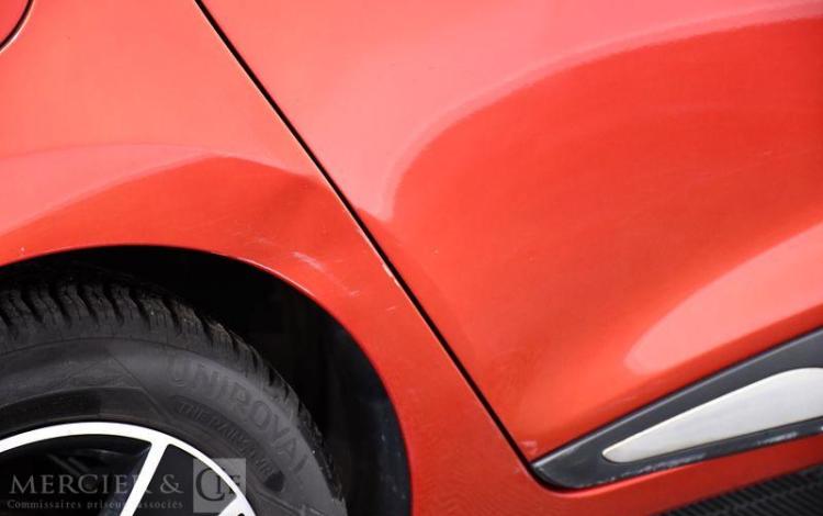 RENAULT CLIO IV 1,2 75CH ZEN ROUGE FJ-507-YC