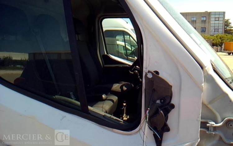 RENAULT MASTER L3H2 130 BLANC FJ-566-FH