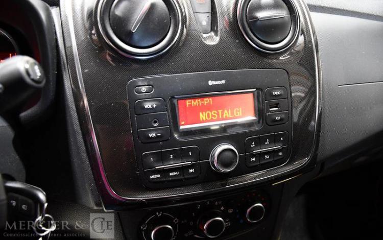 DACIA SANDERO CONFORT BLUE DCI 75 GRIS FK-108-PF