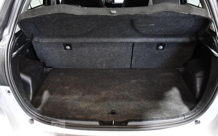 TOYOTA YARIS 1,0 VVTI DESIGN Y20 GRIS FM-899-GC