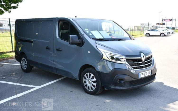 RENAULT TRAFIC 1300 1,6 DCI120 GD CFT GRIS FP-303-HX