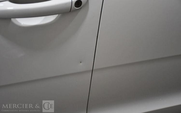 CITROEN C3 PURETECH 82CH FEEL BLANC FP-523-MJ