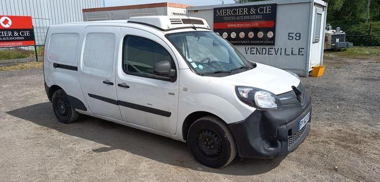 RENAULT KANGOO 2 EXPRESS ZE 60 CV BOITE AUTO – ELECTRIQUE – 45038 KMS – ANNEE 2020 BLANC FP-542-XY