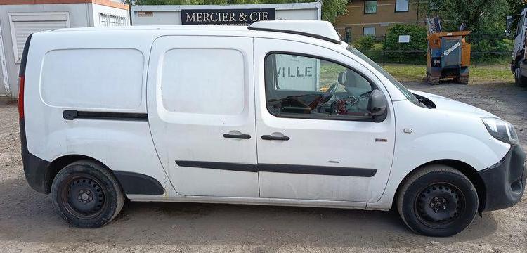 RENAULT KANGOO 2 EXPRESS ZE 60 CV BOITE AUTO – ELECTRIQUE – 45038 KMS – ANNEE 2020 BLANC FP-542-XY