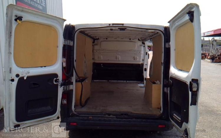 RENAULT TRAFIC GCF 1300 1.6 DCI 16V 95CV L2H1 BOIS BLANC FQ-840-LY