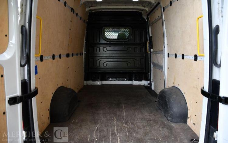 VOLKSWAGEN CRAFTER 30 L3H3 2.0 TDI 140ch BUSINESS LINE BLANC FQ-990-XE