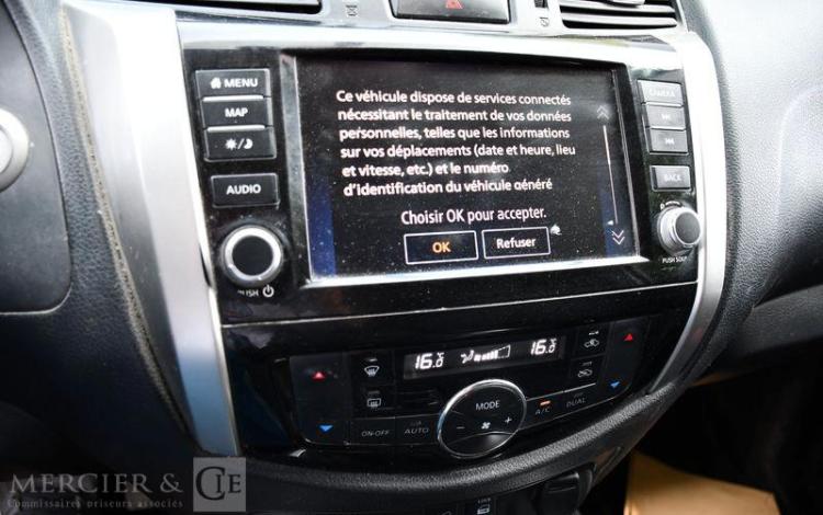 NISSAN NAVARA 2,3 DCI 160CH N-CONNECTA GRIS FR-554-SH