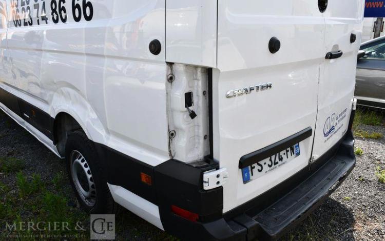 VOLKSWAGEN CRAFTER VAN 35 L4H3 14M3 TRAC  FS-324-FN