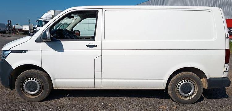 VOLKSWAGEN TRANSPORTEUR  FT-105-LC