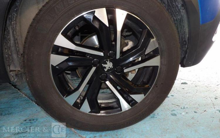 PEUGEOT e-2008 135ch 50KWH GT PACK BVA – VENTE SUR DESIGNATION A CAVAILLON BLEU FT-917-RP