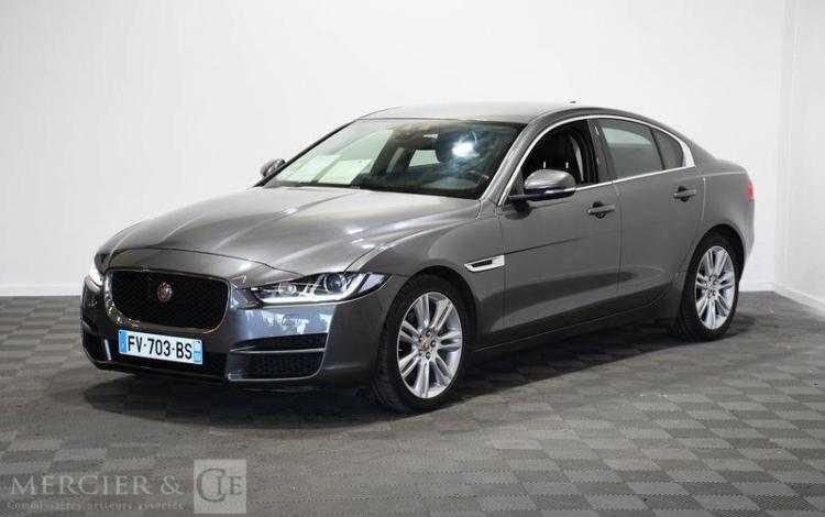 JAGUAR XE 2.0 D 180CH PRESTIGE BVA GRIS FV-703-BS