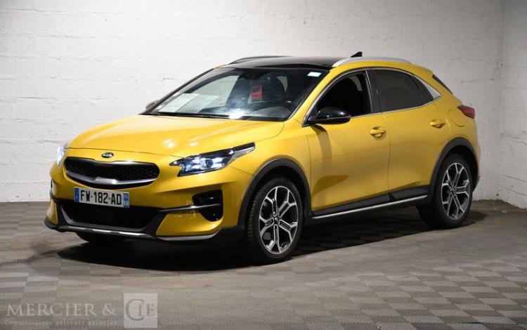 KIA XCEED 1,4 T GDI140 DESIGN JAUNE FW-182-AD