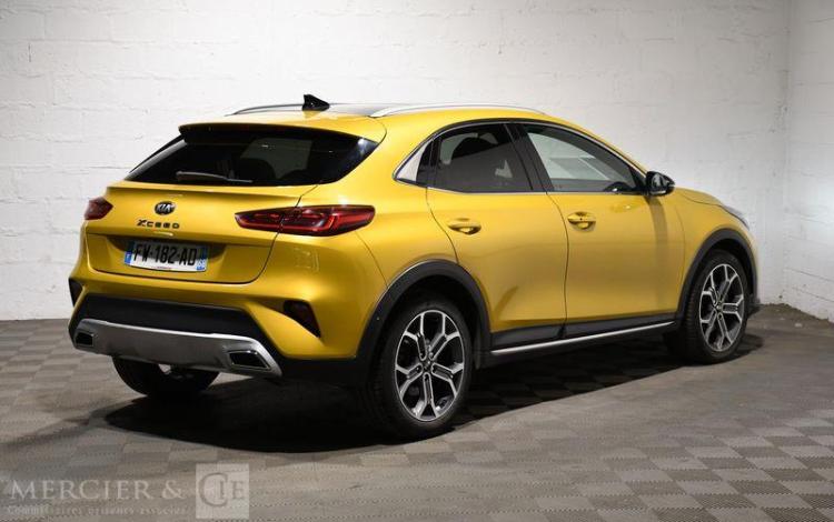 KIA XCEED 1,4 T GDI140 DESIGN JAUNE FW-182-AD