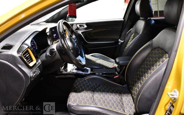 KIA XCEED 1,4 T GDI140 DESIGN JAUNE FW-182-AD