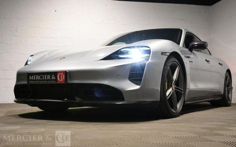 PORSCHE TAYCAN TURBO S  FW-759-DF