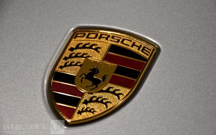 PORSCHE TAYCAN TURBO S  FW-759-DF
