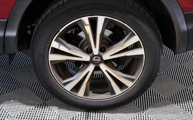 NISSAN QASHQAI 1.5 DCI 115 N-CONNECTA DCT ROUGE FW-857-FB