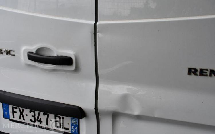 RENAULT TRAFIC GCF L2H1 1300 DCI 120 BLANC FX-347-BL